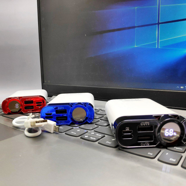 Портативное зарядное устройство Power Bank 10000 mAh / Цифровой индикатор, Micro, Type C, 2 USB-выхода